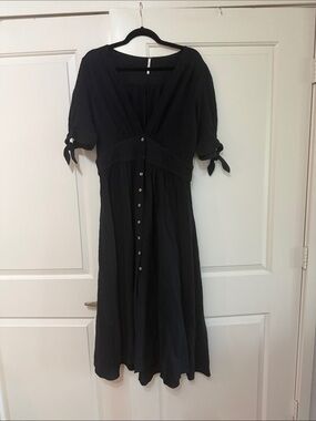 Free People Black V-Neck Button-Front Midi Dress with Tie Sleeves